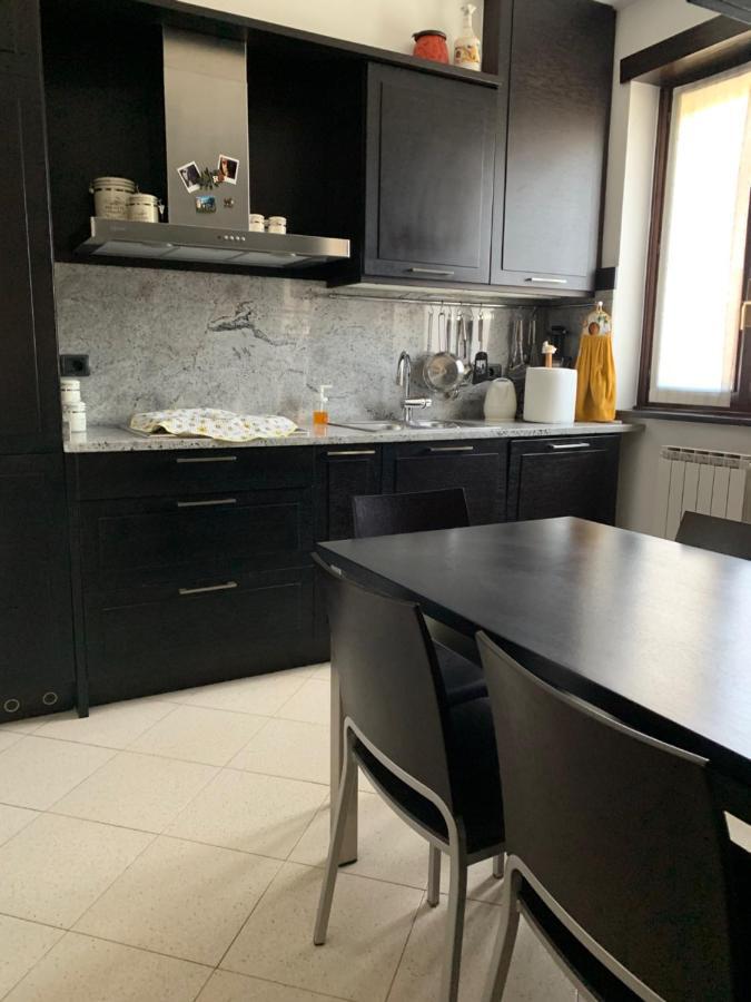 Near Como, Charming Apartment With Fireplace Grandate Dış mekan fotoğraf